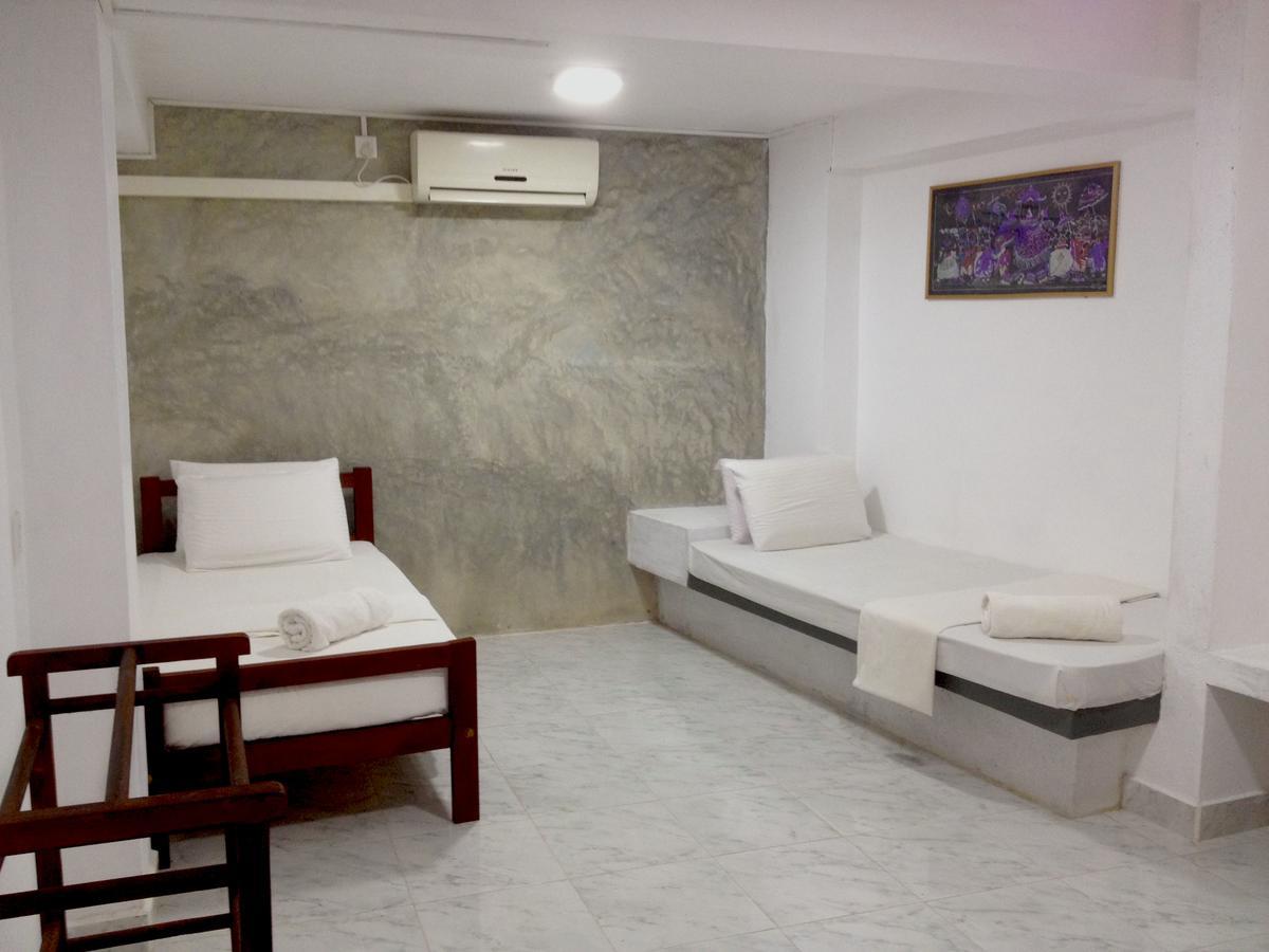 New Shangrela Beach Resort Ambalangoda  Exterior photo