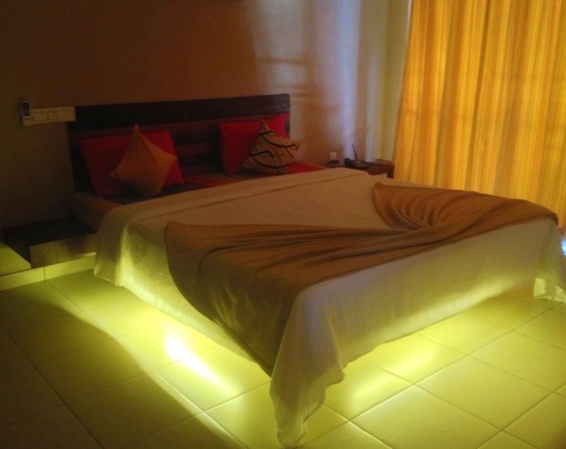 New Shangrela Beach Resort Ambalangoda  Exterior photo