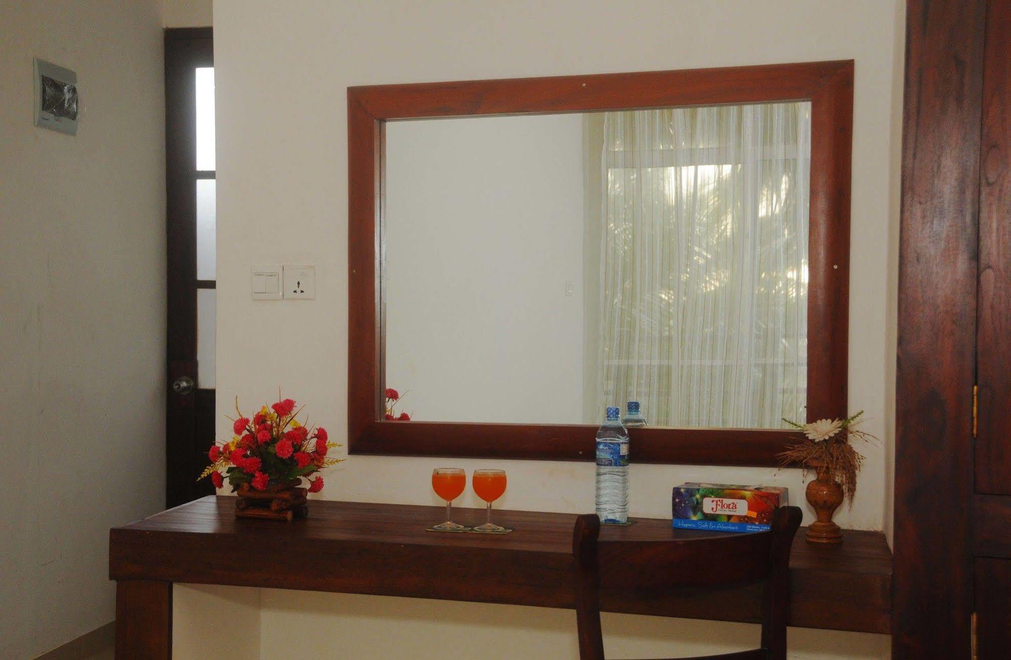 New Shangrela Beach Resort Ambalangoda  Exterior photo